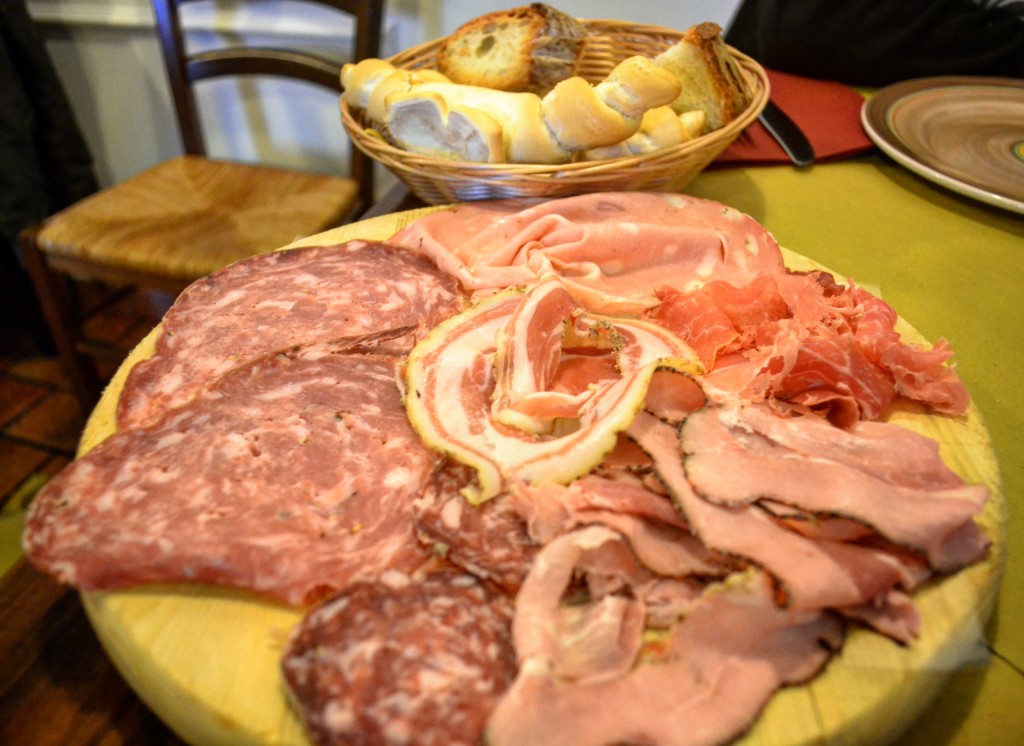 Tagliere di salumi nostrani Hostaria Savonarola Ferrara