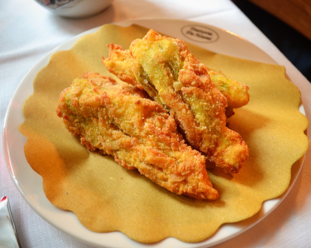 Fiori di zucca fritti Trattoria da Noemi Ferrara