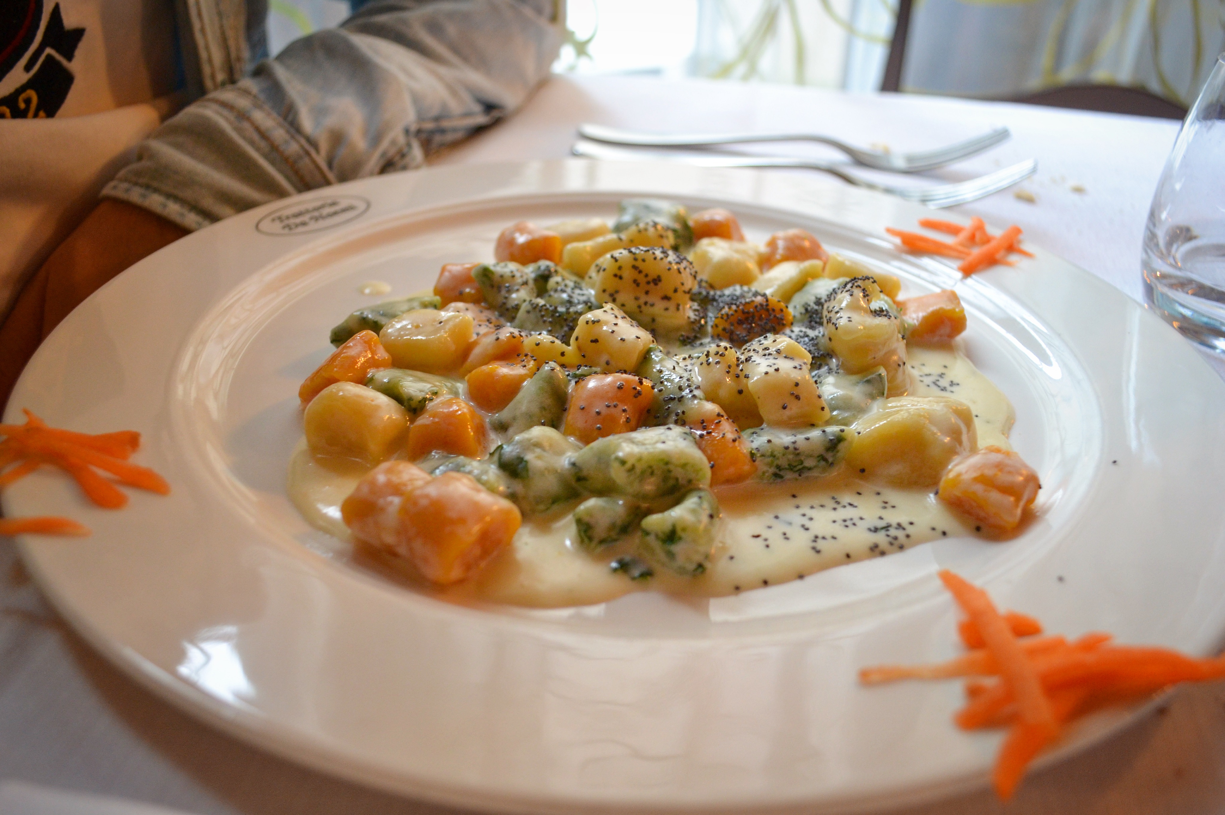 Gnocchi tricolore Trattoria da Noemi Ferrara