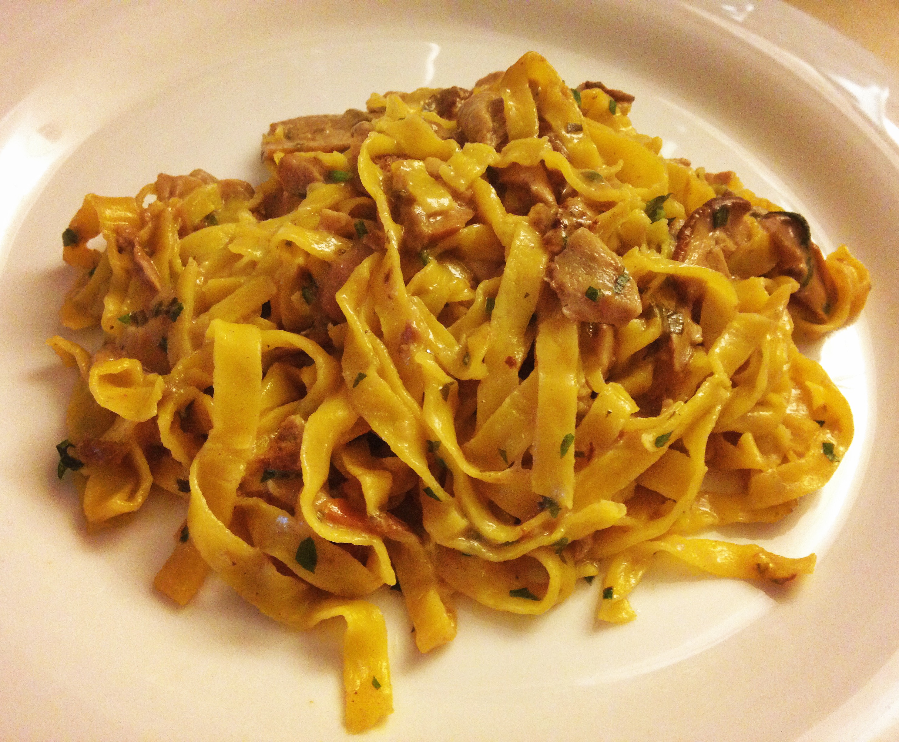 Tagliatelle ai funghi ristorante La Grotta Brisighella