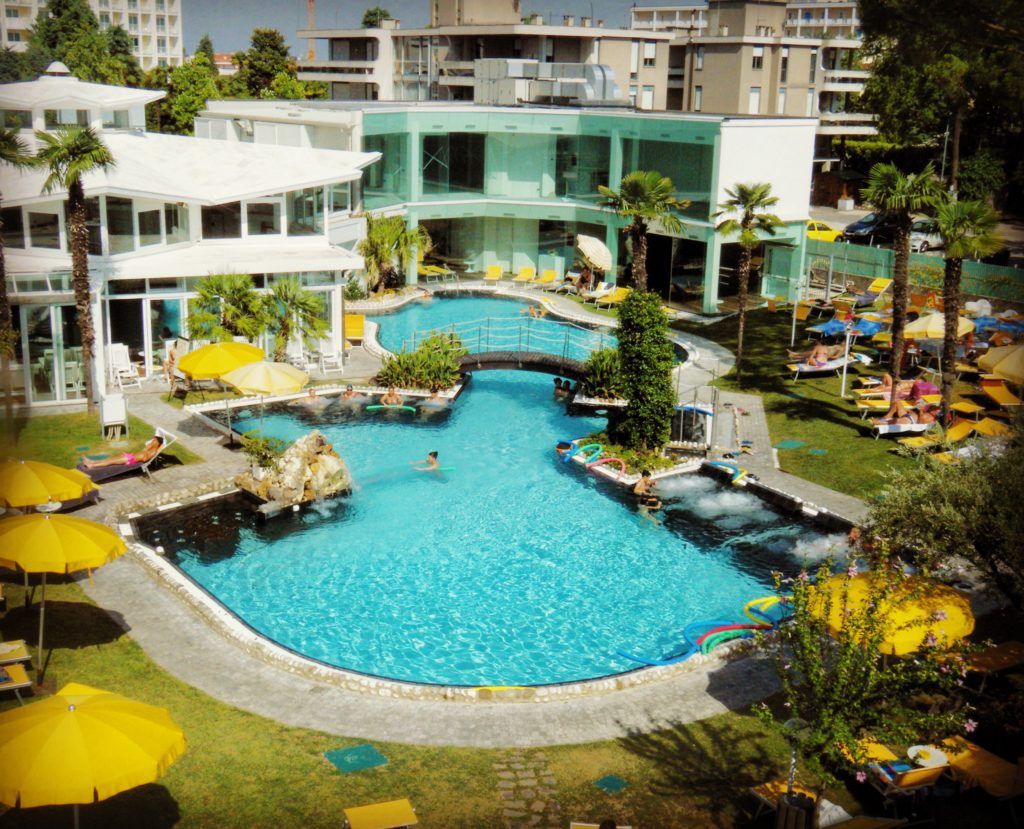 Panoramic Hotel Plaza Abano Terme piscina termale esterna