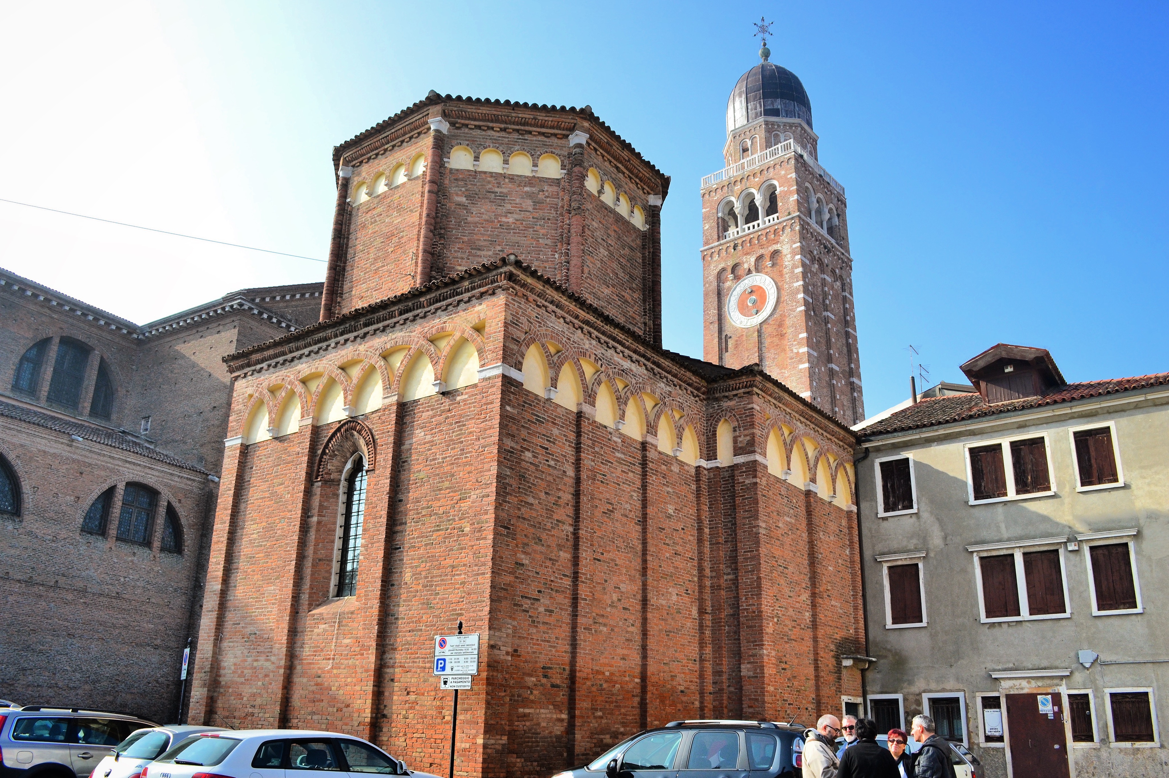 Chiesetta di San Martino e Campanile del Duomo Chioggia