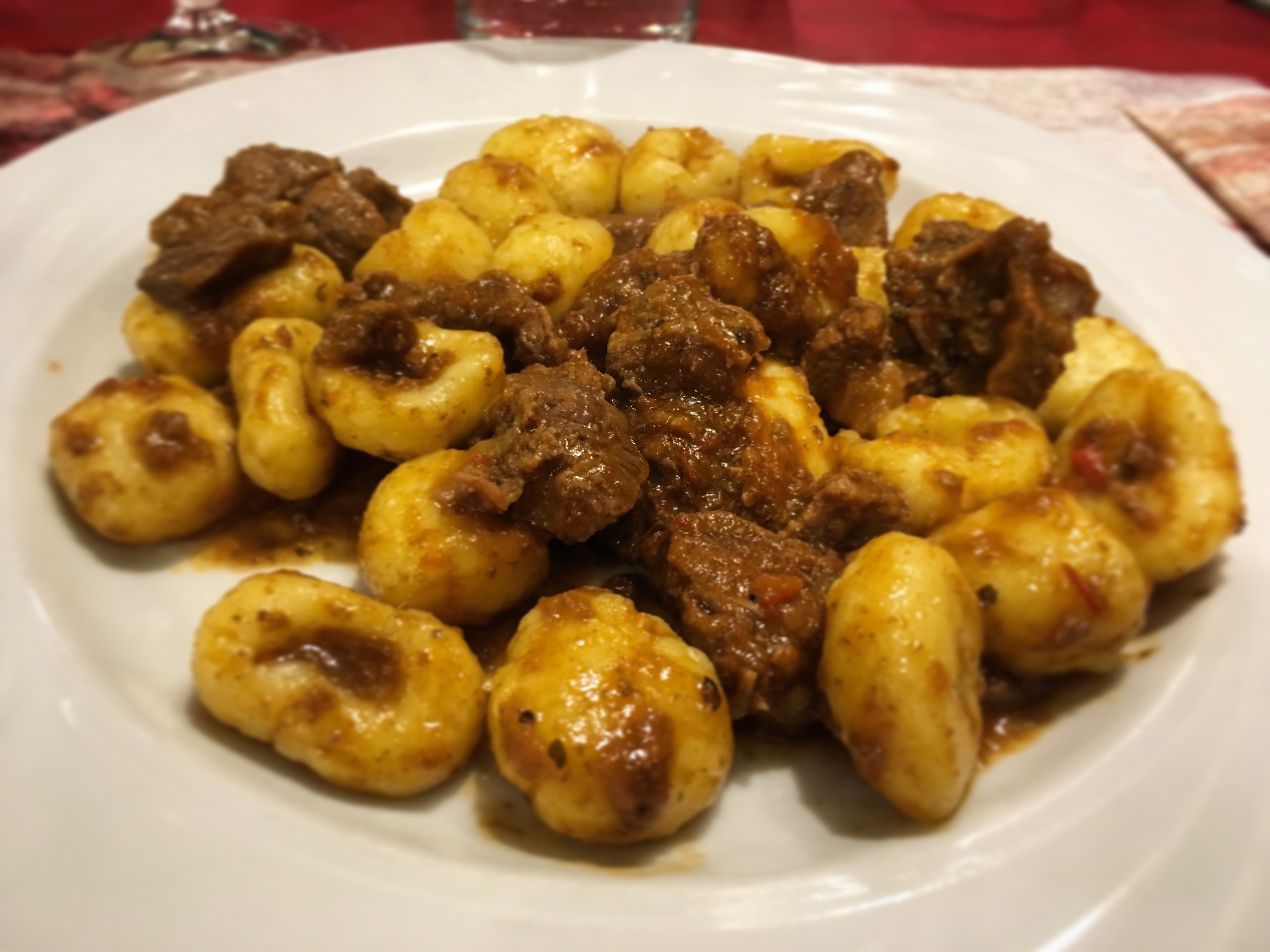 Antico Buffet Benedetto Trieste gnocchi con gulasch