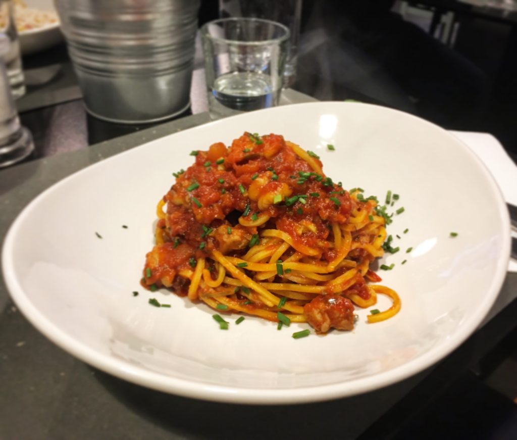 Osteria da Marise Trieste spaghetti alla chitarra con busara di gamberi