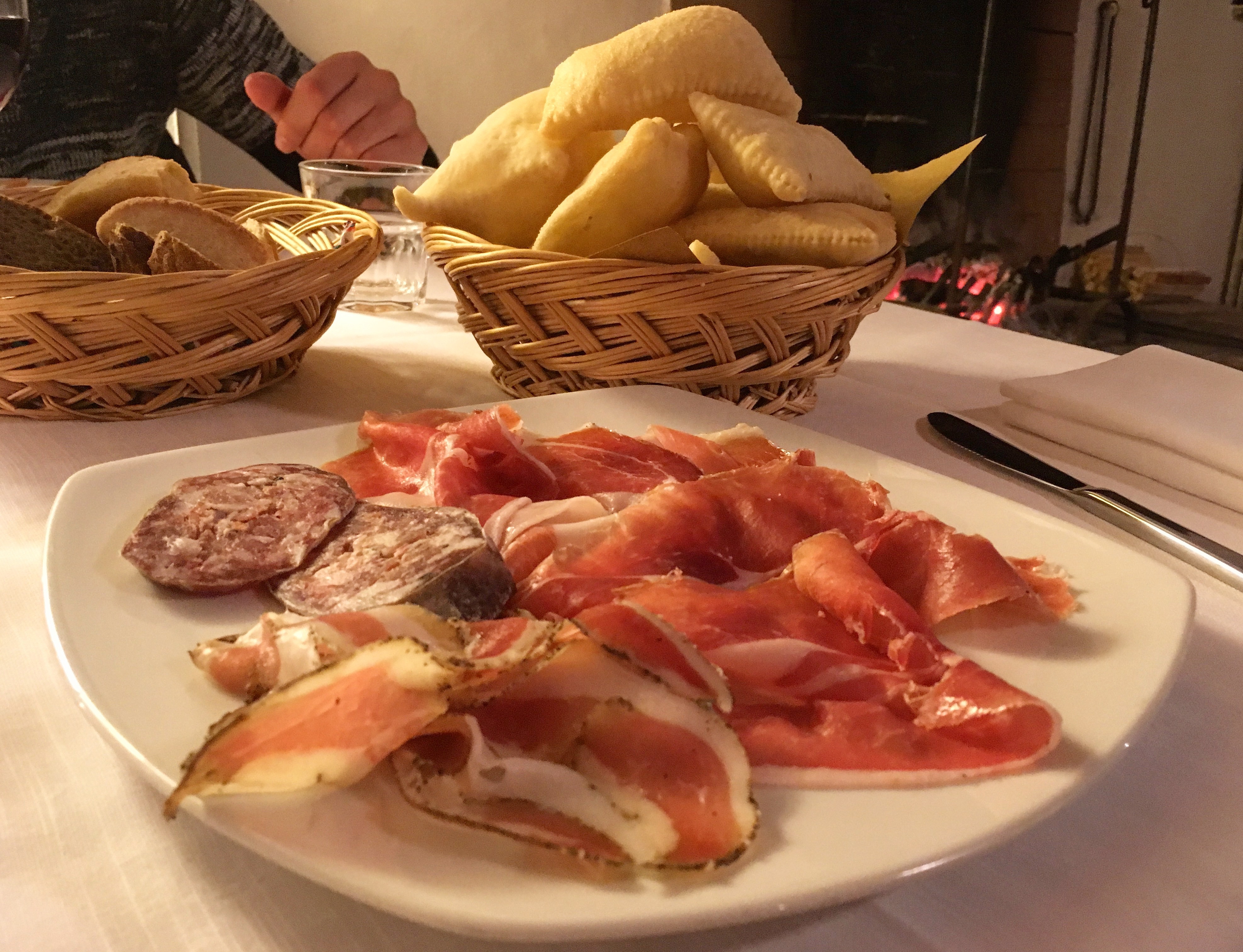 Agriturismo Podere Misericordia Ferrara pinzini fritti con affettati