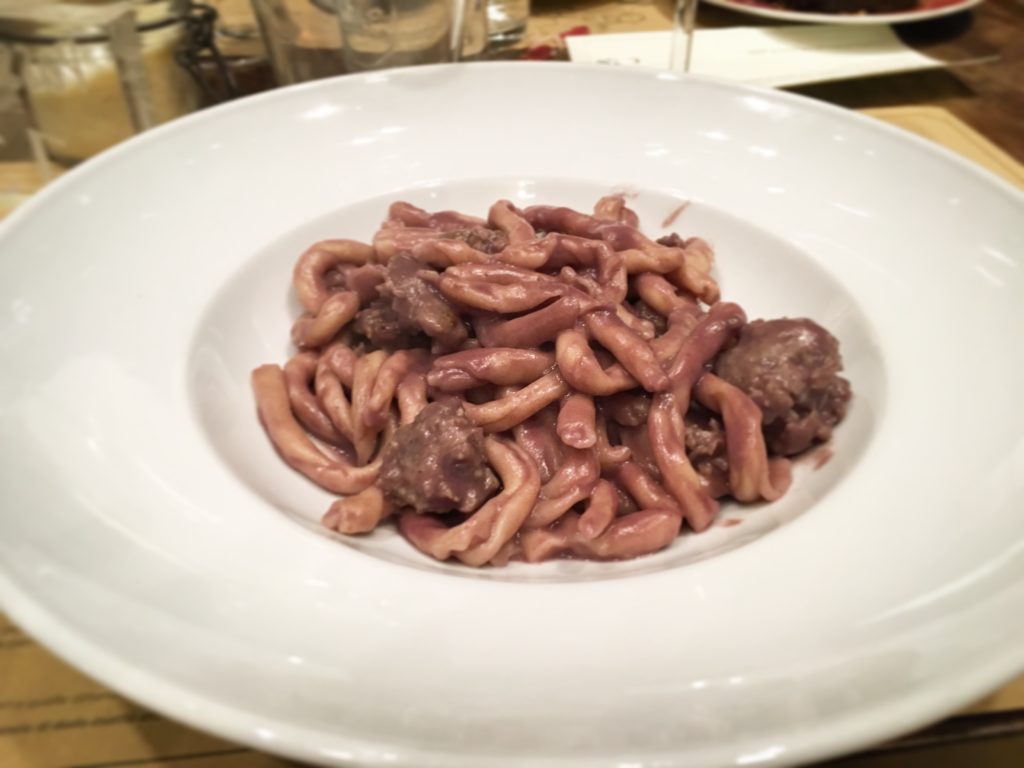 Osteria Passatelli Strozzapreti salsiccia e Sangiovese