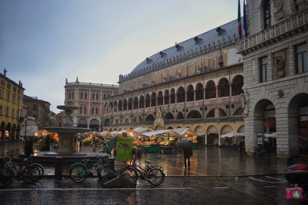 Piazza delle Erbe Padova