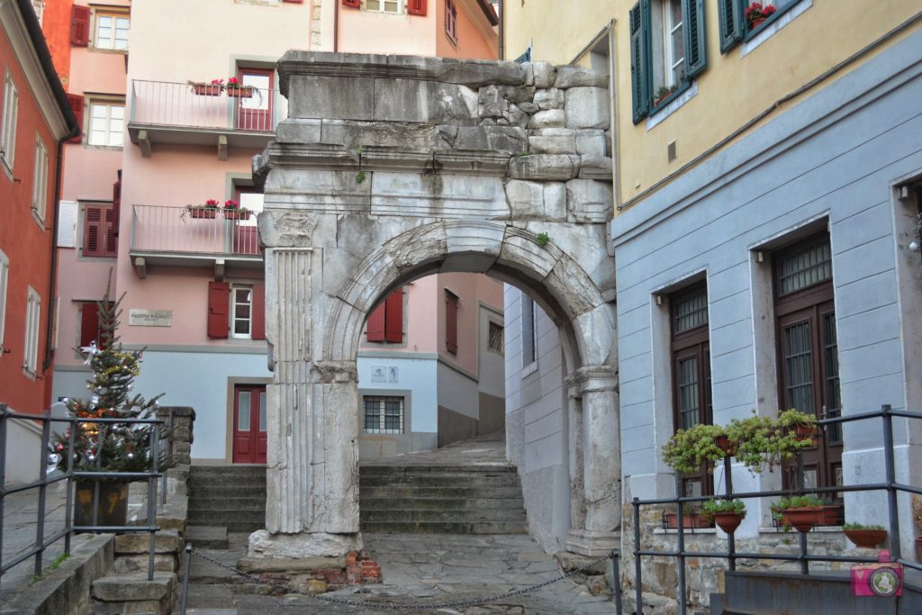 Visitare Trieste Arco di Riccardo
