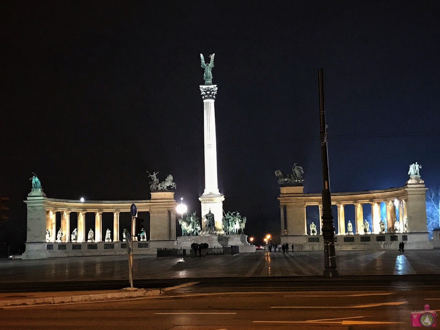 Piazza degli Eroi Budapest