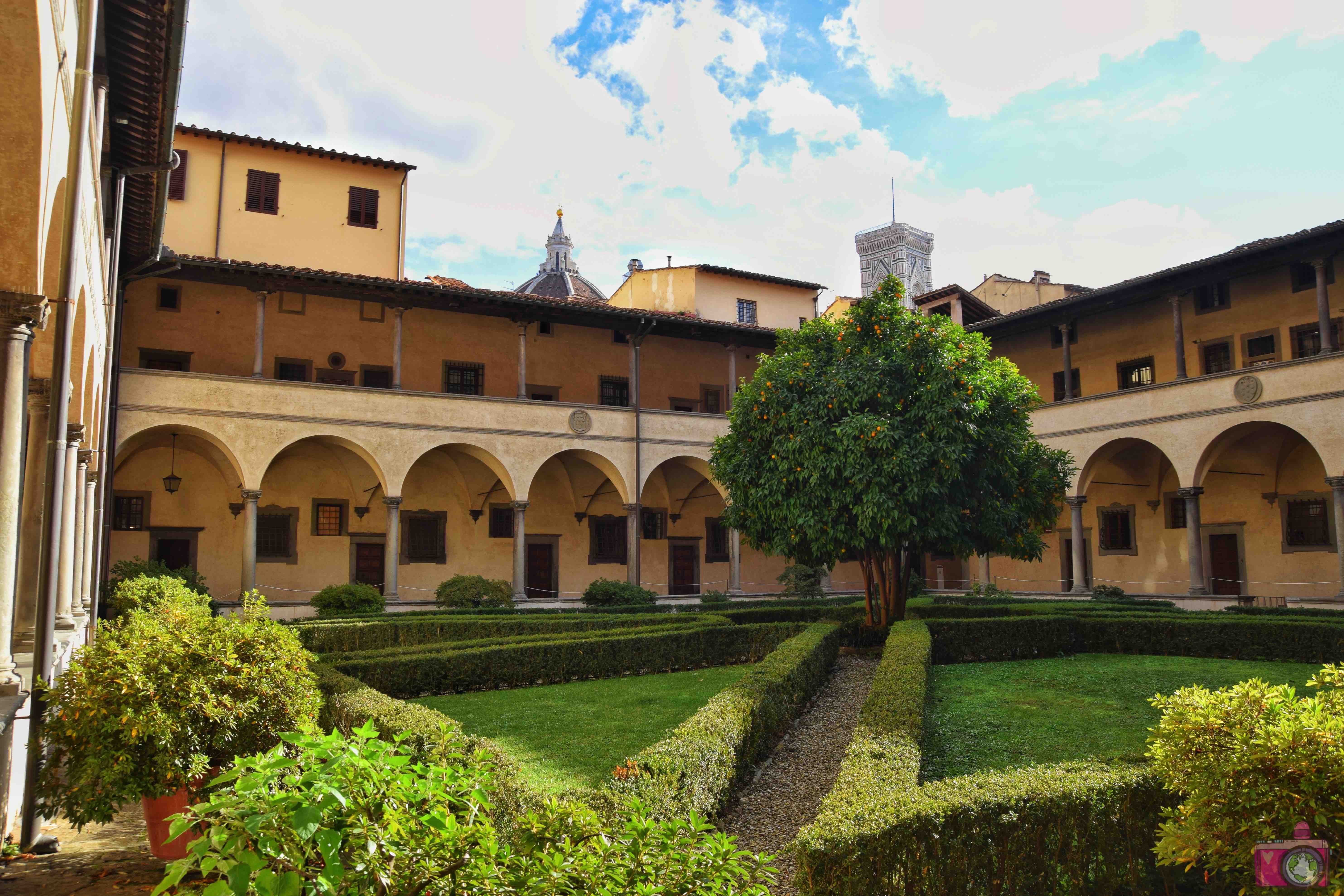 Basilica di San Lorenzo Chiostro dei Canonici