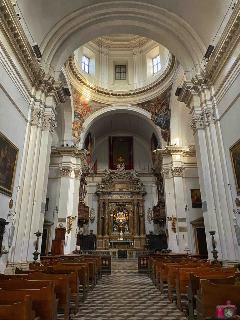 Insigne Collegiata di Santa Maria in Provenzano Siena