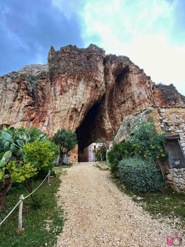 Grotta Mangiapane Custonaci