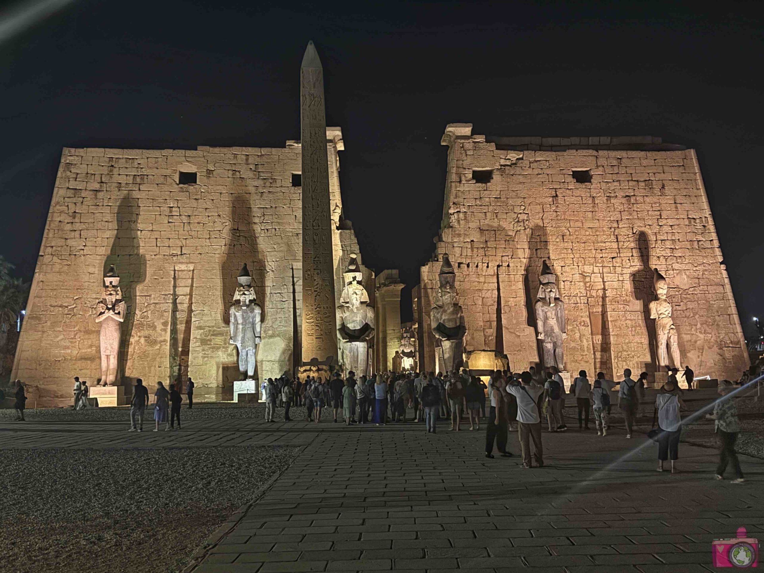 Tempio di Luxor illuminato