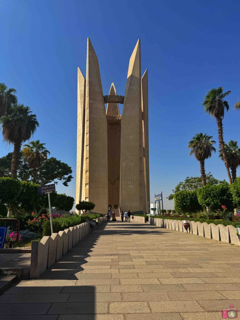 Monumento all'amicizia russo-egiziana Aswan