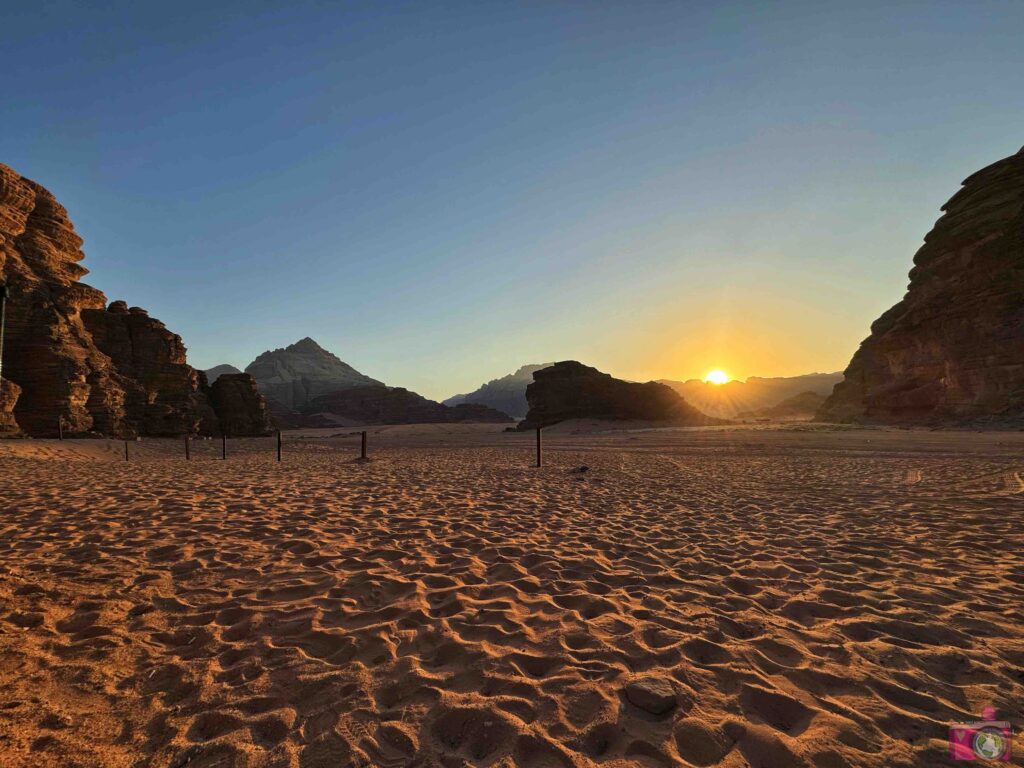 Tramonto nel deserto del Wadi Rum