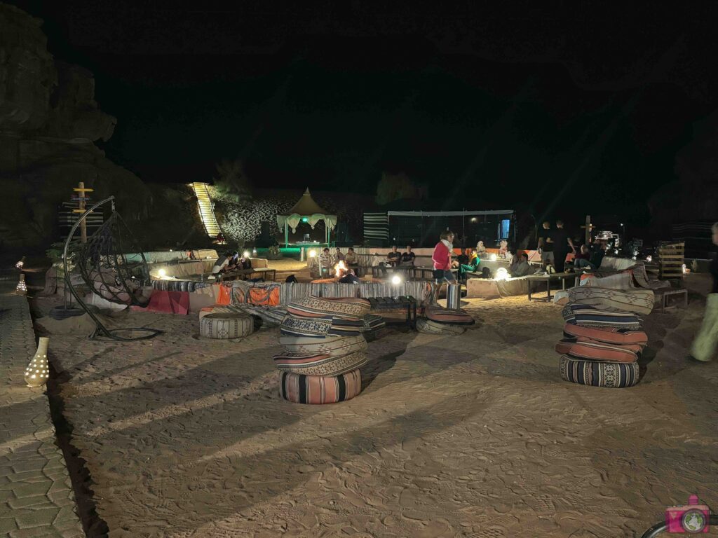 Cena campo tendato Wadi Rum